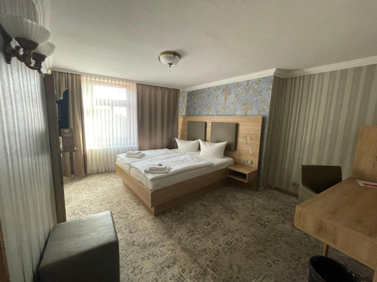 Hotel Schwarzer Adler 탄게르문데 외부 사진
